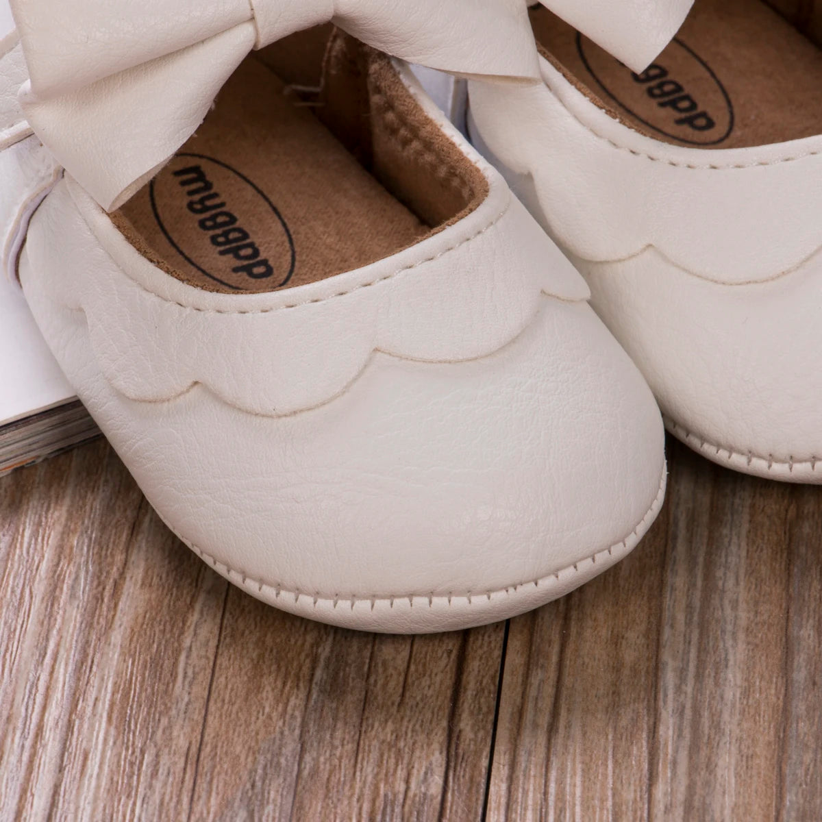 Mocassins bébé avec nœud en cuir - Blanc