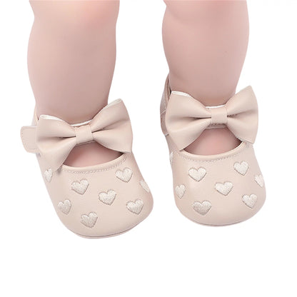 Little Hearts Prewalker Moccasins - Beige by Cocowish