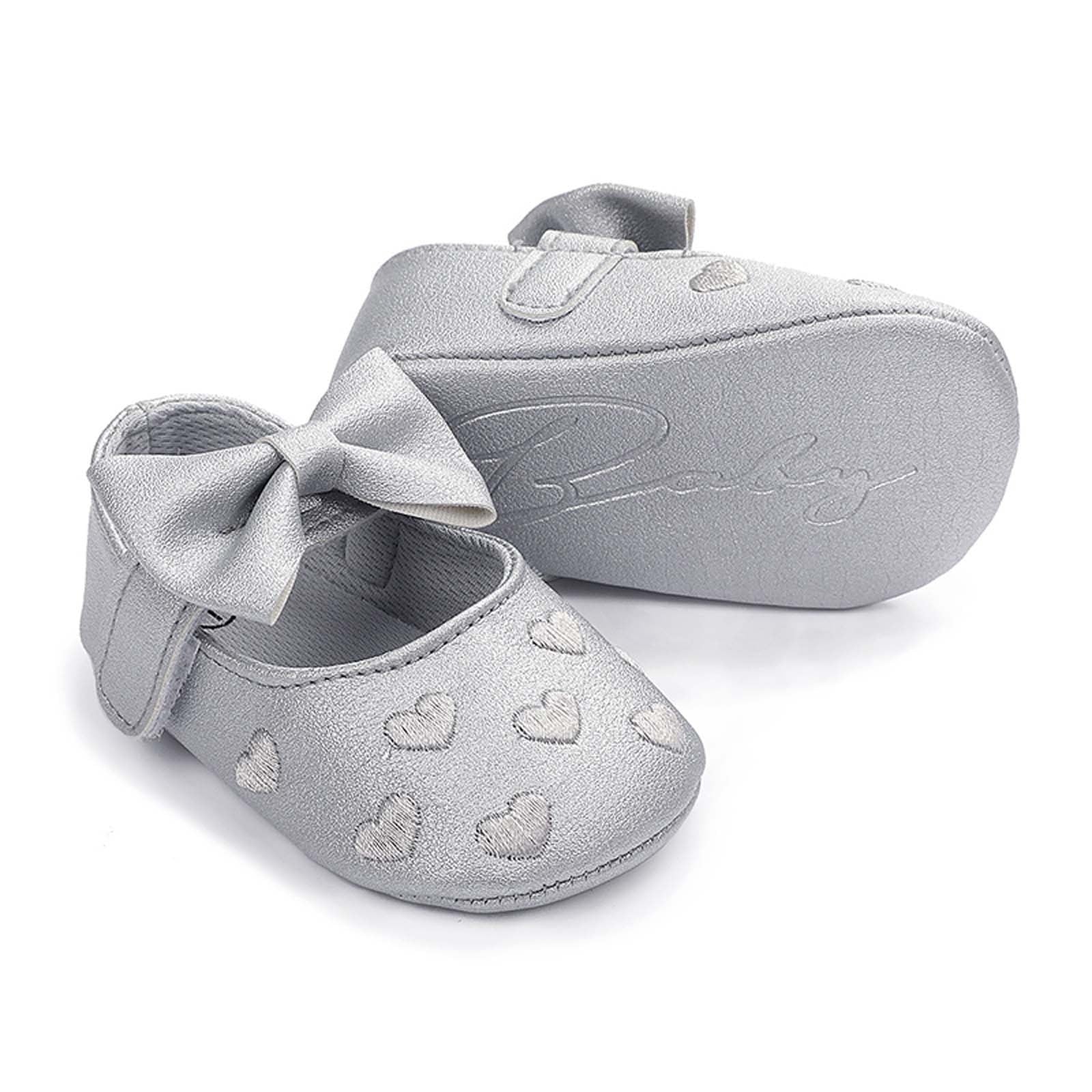 Little Hearts Prewalker Moccasins - Silver by Cocowish