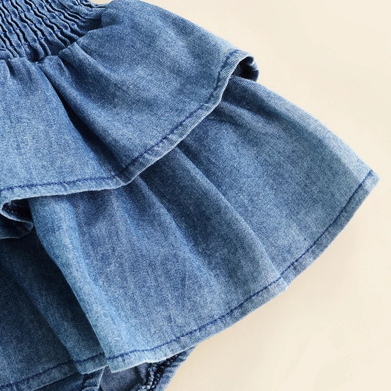 Baby-Spielanzugkleid aus Denim mit Rüschen