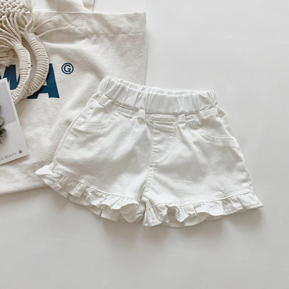 Weiße Baby-Shorts mit Rüschen